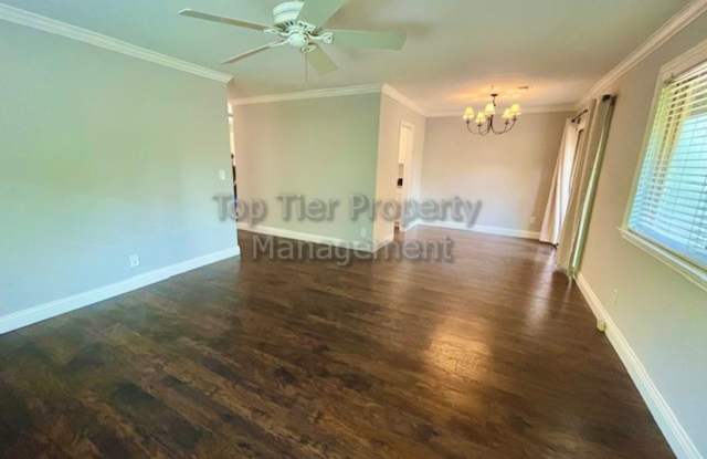 Beautiful 2 Bd/2 Ba 1036 sf Walnut Creek townhouse available now for lease! Gallery 3