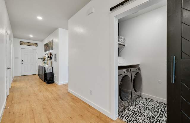 970 Hurstwood Drive Gallery 2