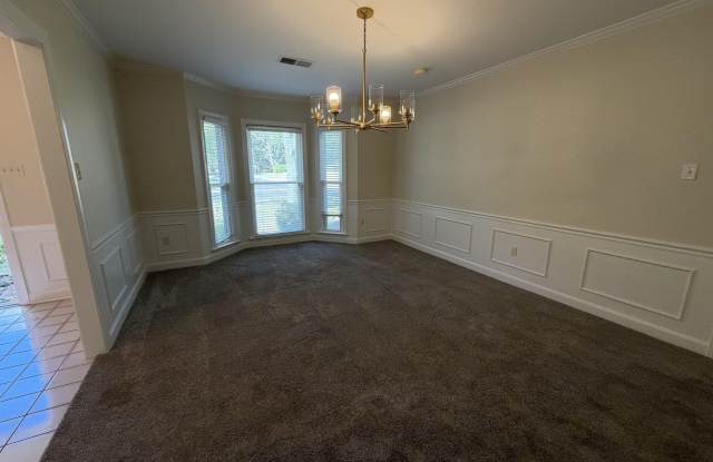 956 ROLLING OAKS Ln Gallery 3