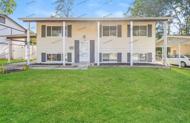 5244 Ville Angela Lane - 5244 Ville Angela Lane, Hazelwood, MO 63042