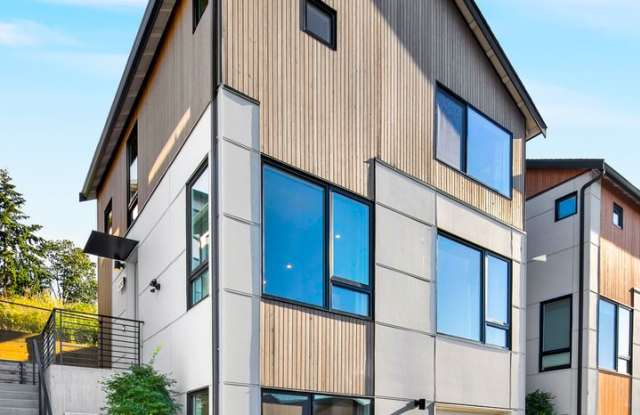 Contemporary 3 Bedroom 3 Bath with Attached Garage in Beacon Hill photos photos