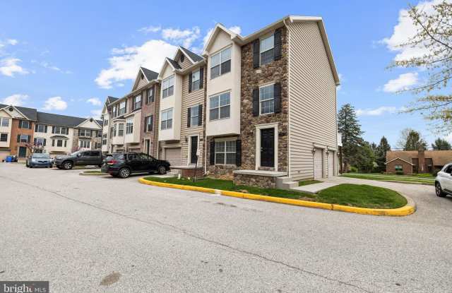 10 SHADY TREE Court photos photos