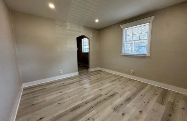 3540 East Vermont Street Gallery 3