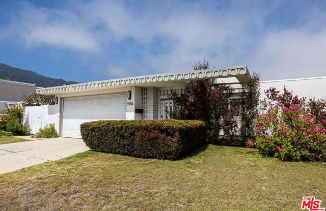 3916 CASTLEROCK Road - 3916 Castlerock Road, Topanga, CA 90265