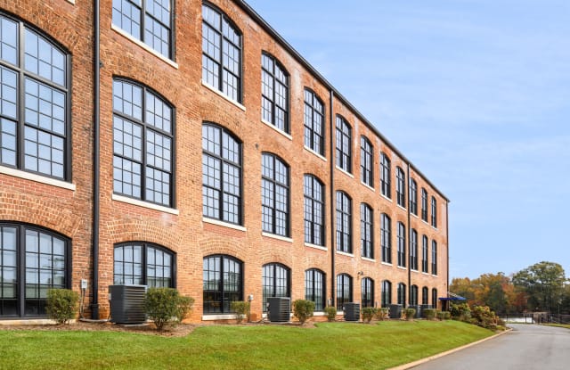 Lofts by the Lake at Apalache Mill Gallery 4