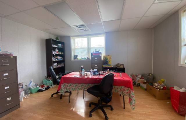 125 MAIN STREET N unit: 24 photos photos