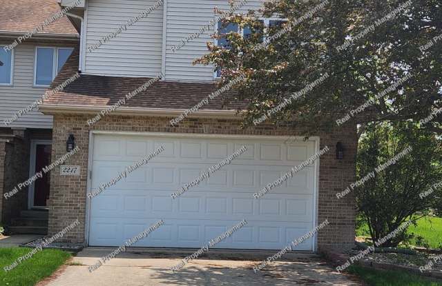 Three Bed Chesterton Townhome photos photos