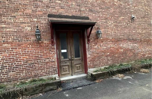 165 Ulster Avenue Gallery 2