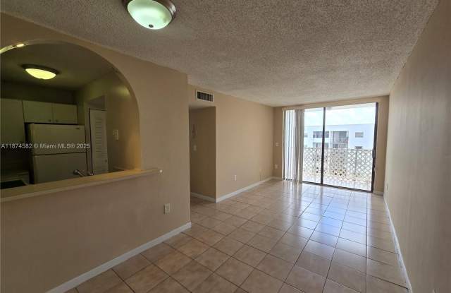 8185 NW 7th St photos photos 8185 NW 7th St photos photos