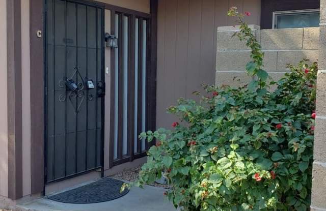 1827 E Kirkland Lane Gallery 2