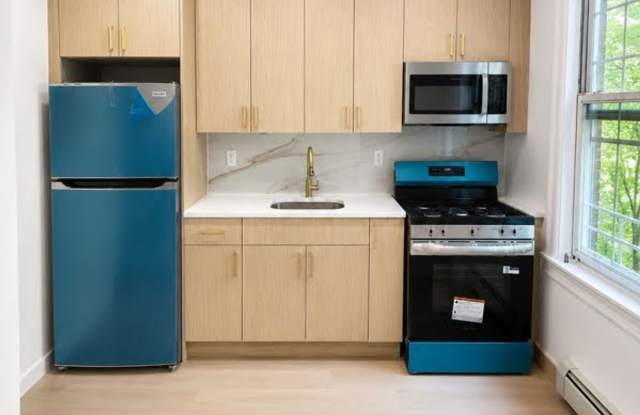 1 Bedroom Apartment Fully Renovated for Rent Gallery 1