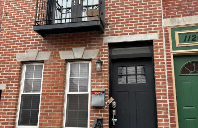 1118 E WILT Street photos photos