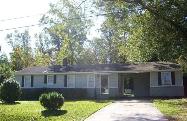 3 Bedroom Home - 122 Chadwick Avenue, Wrightsboro, NC 28429 3 Bedroom Home - 122 Chadwick Avenue, Wrightsboro, NC 28429