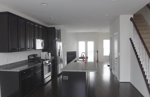 43297 NOVI Terrace Gallery 3
