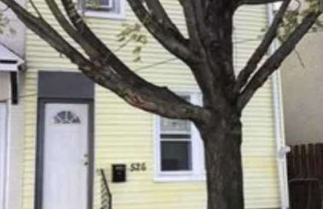 526 Park St photos photos