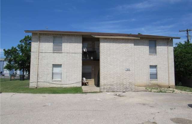 1301 Quail Circle unit: D photos photos