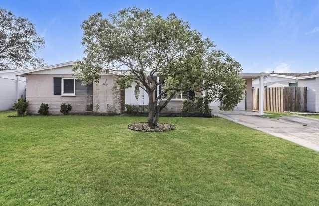 12905 Kings Manor Ave photos photos