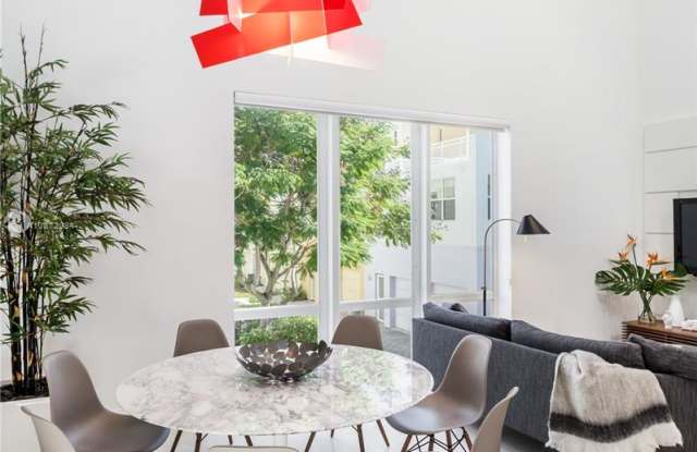 6105 W Laguna Dr Gallery 2