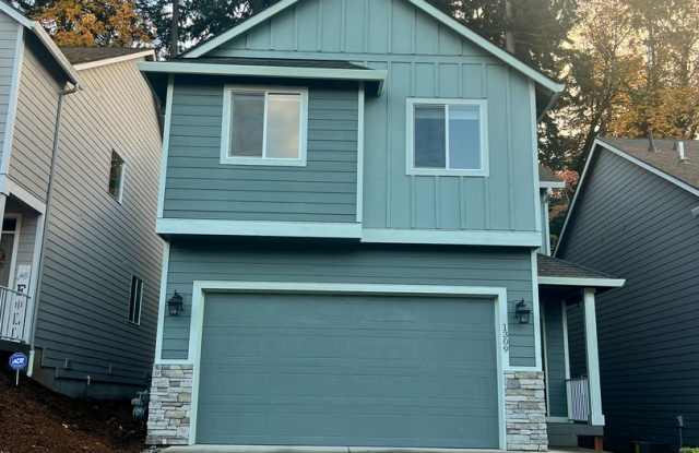 What Beauty! Live with serenity ~ Short distance to the heart of hazel Dell - 1309 Northeast 70th Street, Hazel Dell, WA 98665