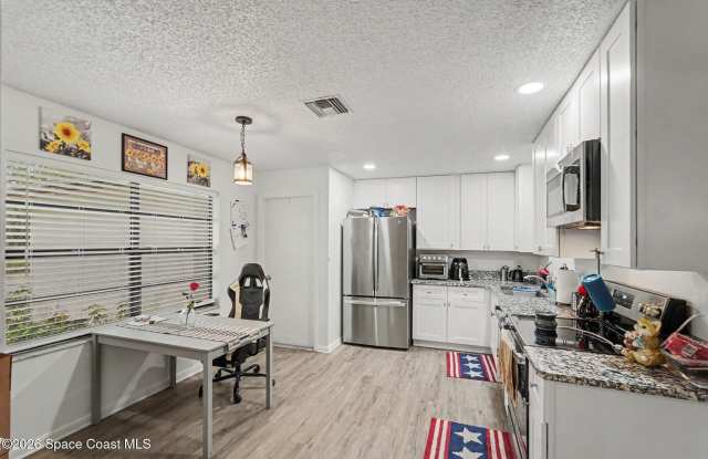 842 Glendale Avenue NW Gallery 4