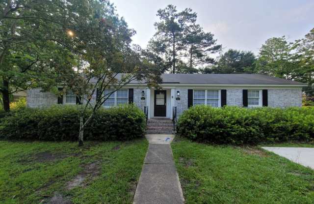 Enjoy living in this recently updated home in the heart of Wilmington . photos photos