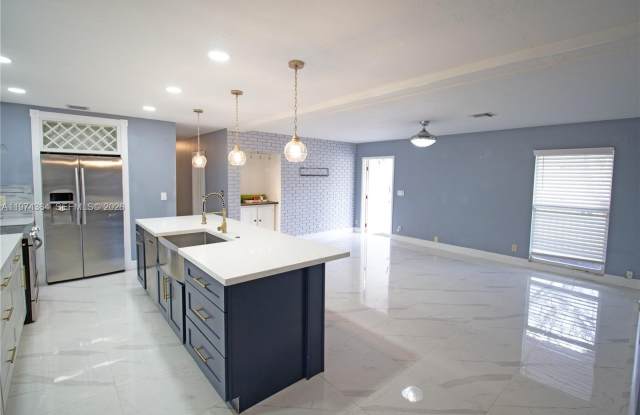 6802 NW 78th St photos photos