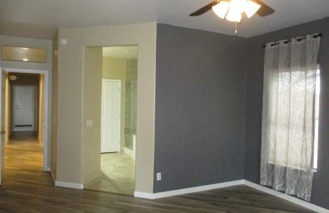 6640 West Honeysuckle Drive Gallery 2