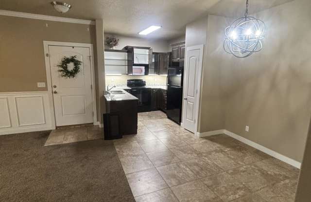 308 South 740 West photos photos