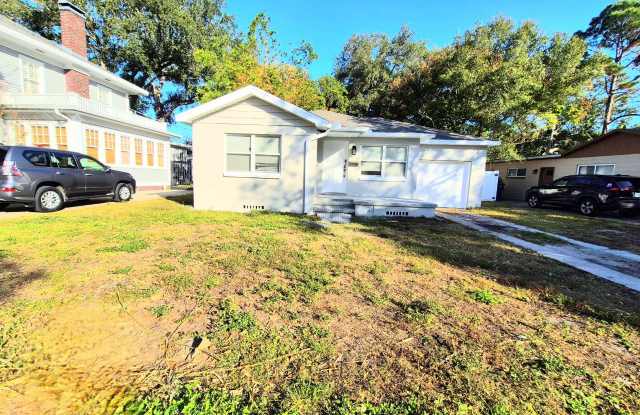 2617 W Watrous Ave photos photos