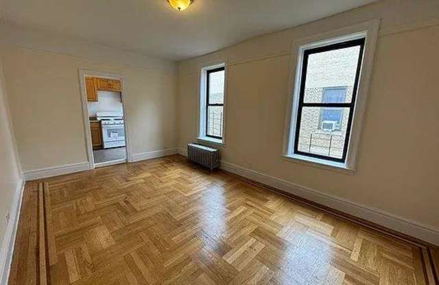 2180 Ryer Avenue Gallery 3