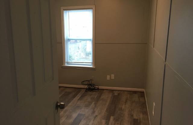 81 Tenney st Gallery 4