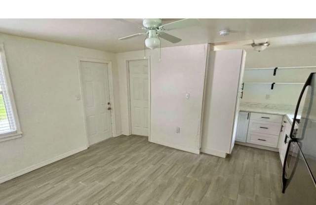 4826 S US HWY 441 APT #105 Gallery 2