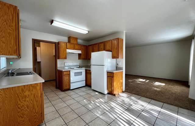 3614 Fairbanks Ave - 3614 Fairbanks Avenue, Yakima, WA 98902
