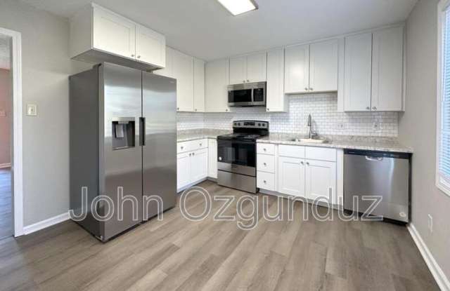 813 S Blount St photos photos