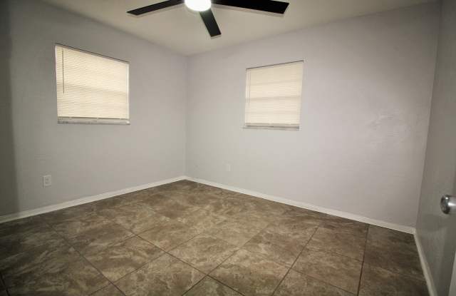 309 Diamond Street - A Gallery 3
