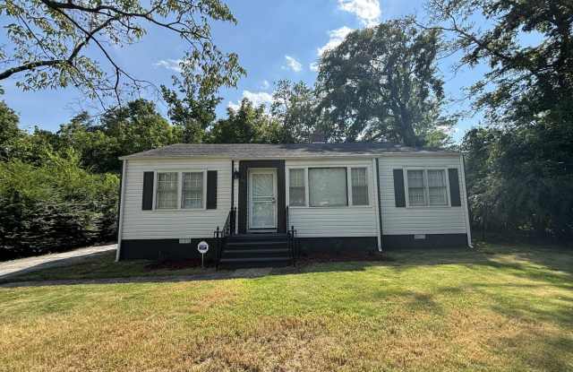 111 Brookwood Rd W - 111 Brookwood Road West, Midfield, AL 35228