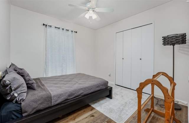 4824 Hamilton Court Gallery 2