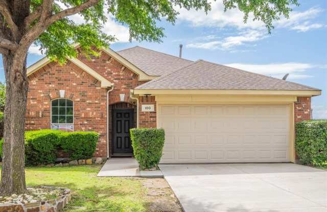 100 Mustang Court photos photos