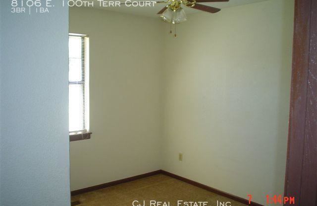 8106 E. 100th Terr Court Gallery 4