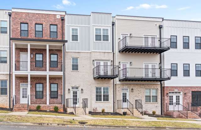 Fabulous 3 Bedroom Pet Friendly Home For Rent in Pleasant View! Gallery 1