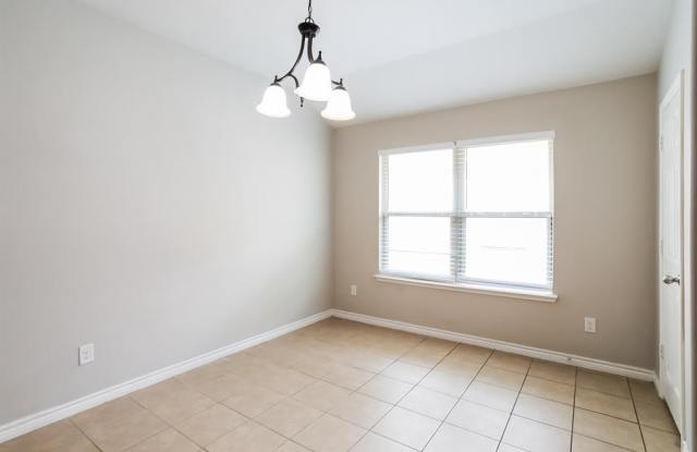 1417 Villa Paloma Boulevard Gallery 4