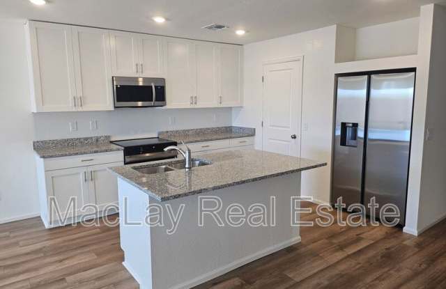 1390 W Aztec Dr Gallery 2