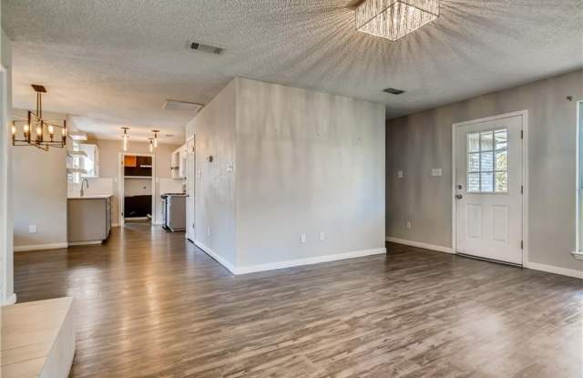 Charming Home in Round Rock TX Gallery 3