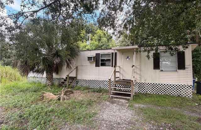 7847 Suncoast Drive Gallery 1