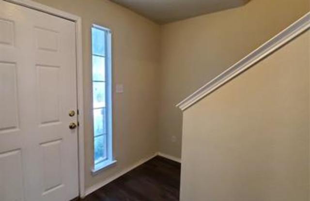5820 Giddyup Lane Gallery 3