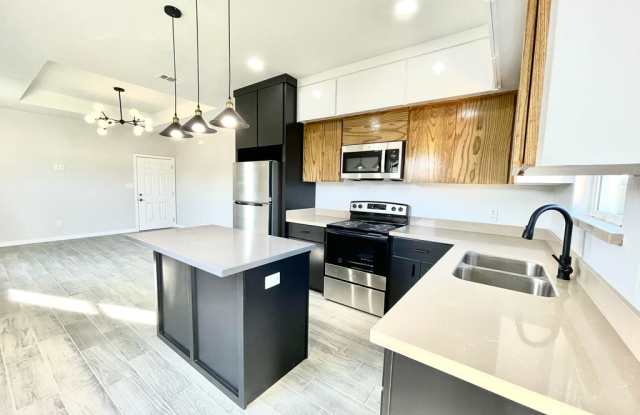 1006 S Sugar Rd photos photos