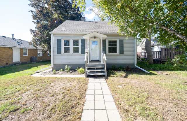1706 Buchanan St. NE Gallery 1