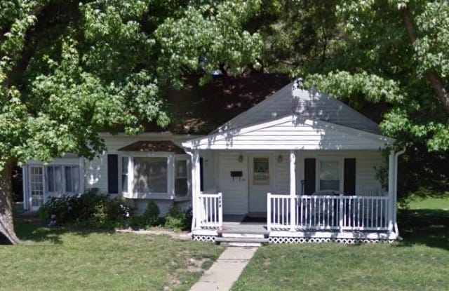 104 South STANTON Street - 104 Stanton St, Lebanon, IL 62254