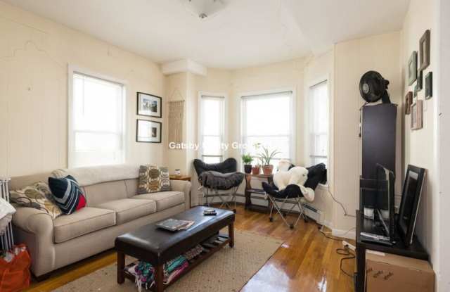 16-18 Bristol St. photos photos