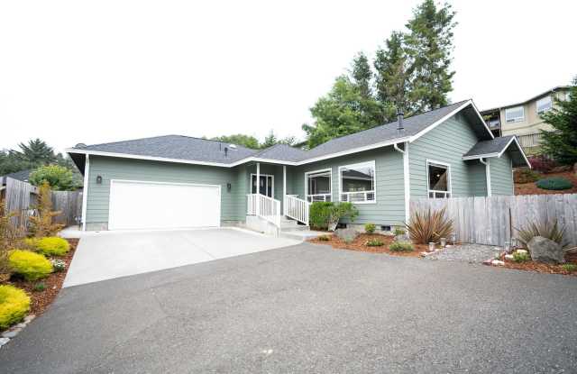 Custom Home on Humboldt Hill in Ocean Point Estates! photos photos